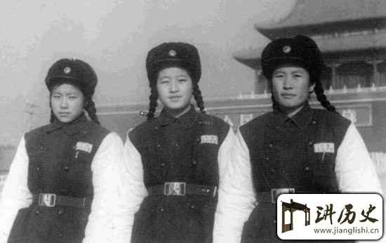 中国最早时期的警花照片，看看那时候到底有多朴素！