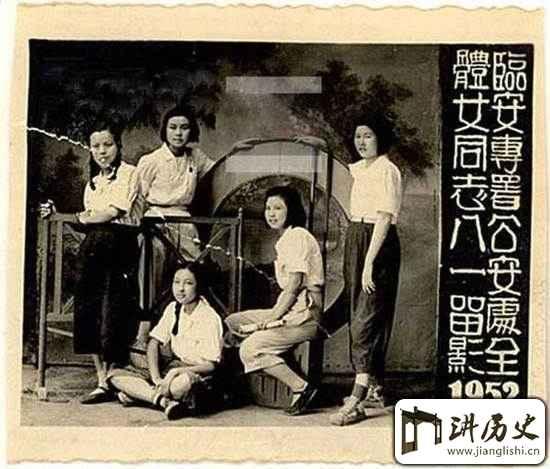 中国最早时期的警花照片，看看那时候到底有多朴素！